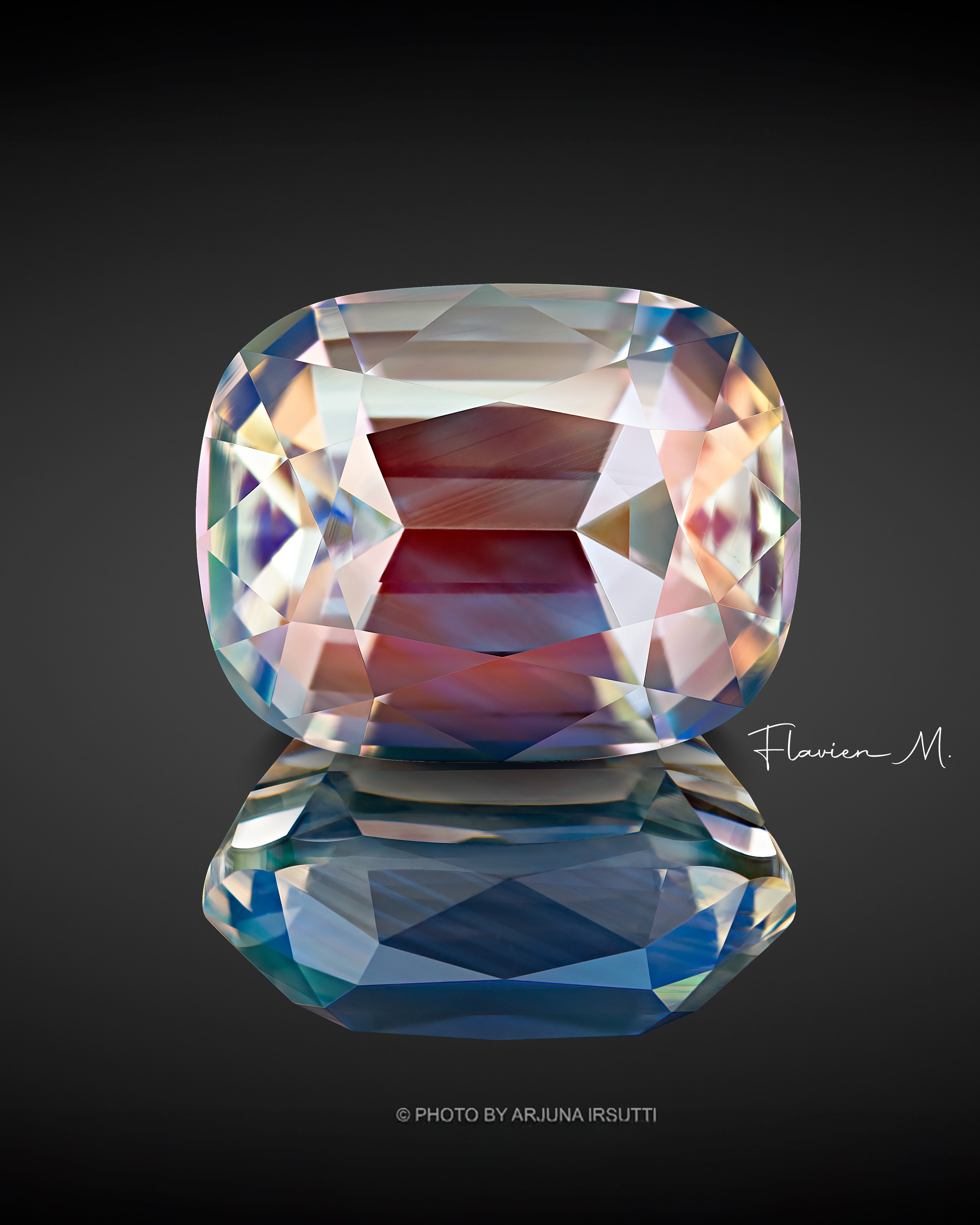 2.21 ct faceted Rainbow Moonstone from Madagascar with strong adularescence