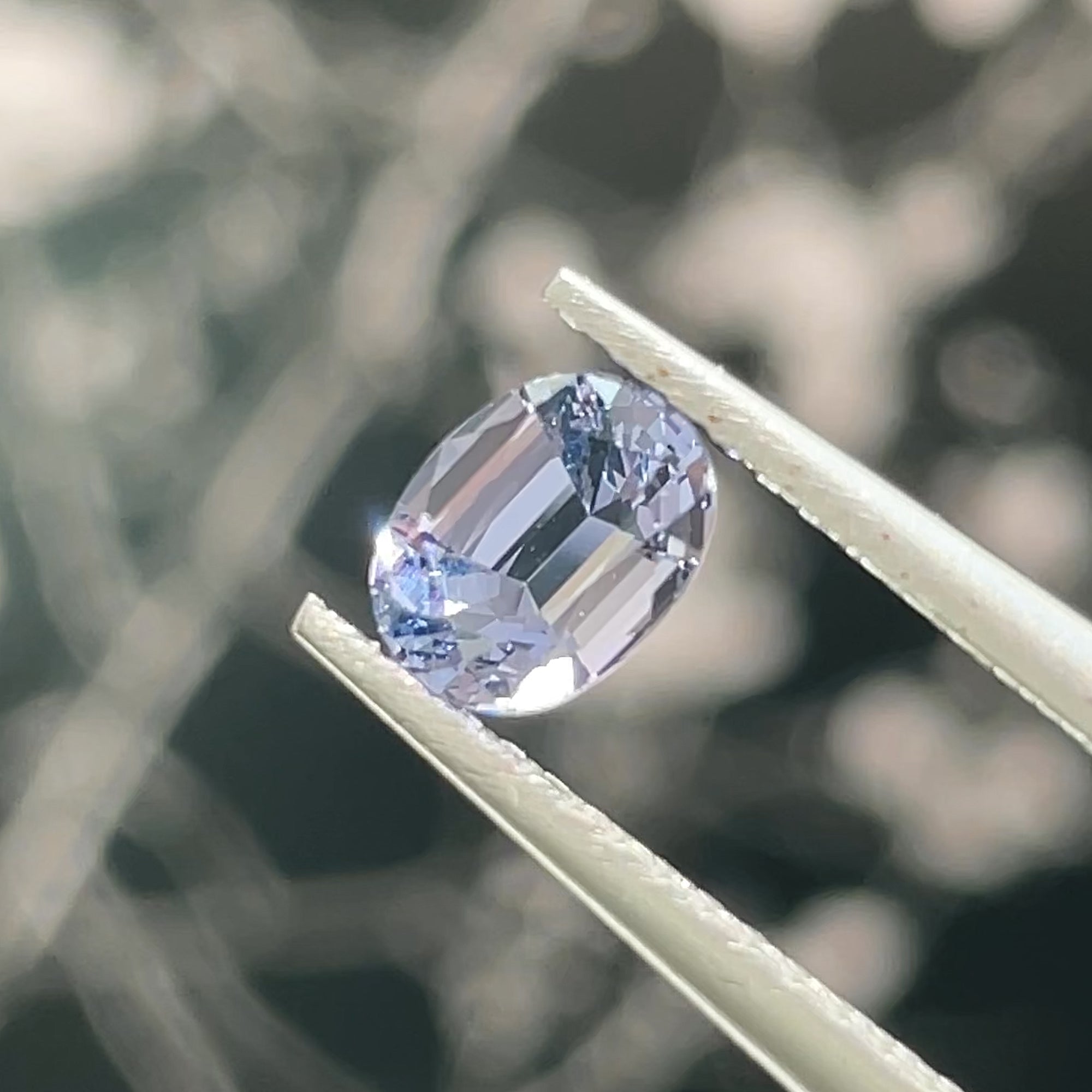 0.66 ct Colour-Shift Spinel from Vietnam, precision cut, face-up, view 8