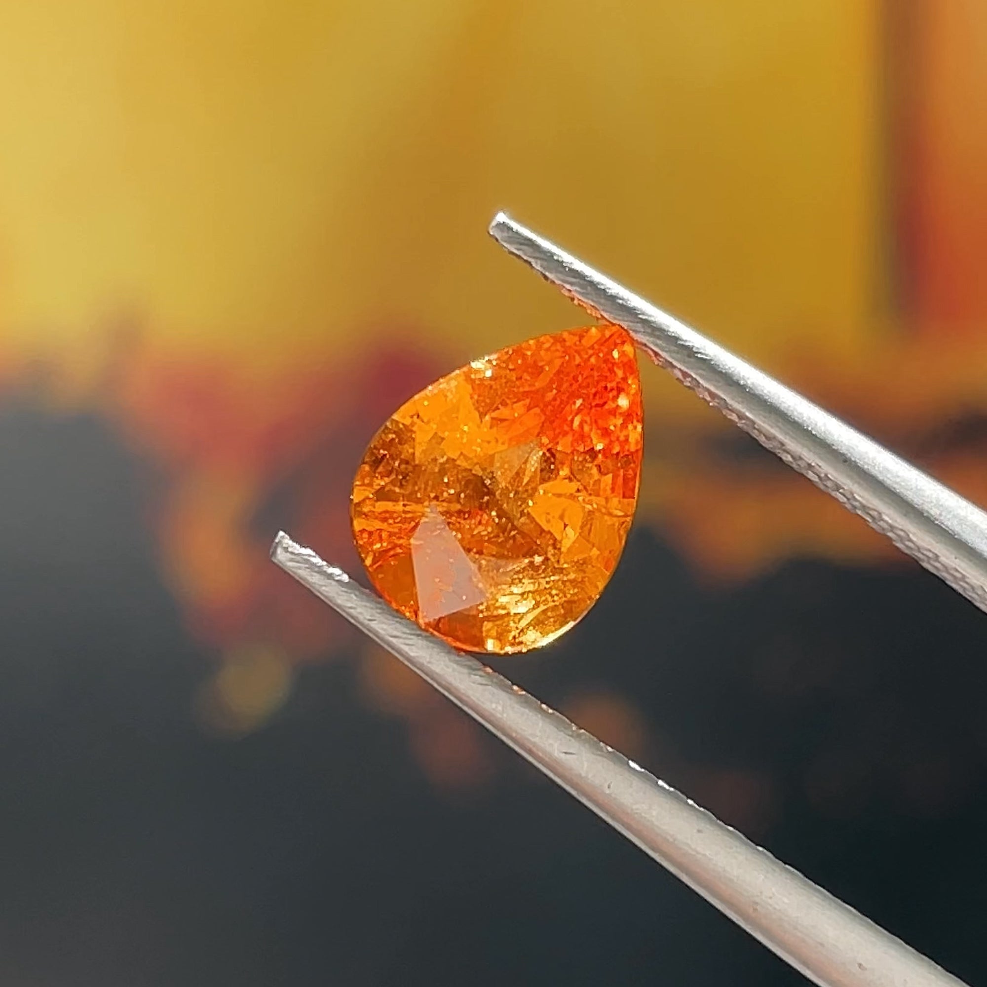 1.81 ct Fanta Garnet from Nigeria, precision cut, face-up, view 9