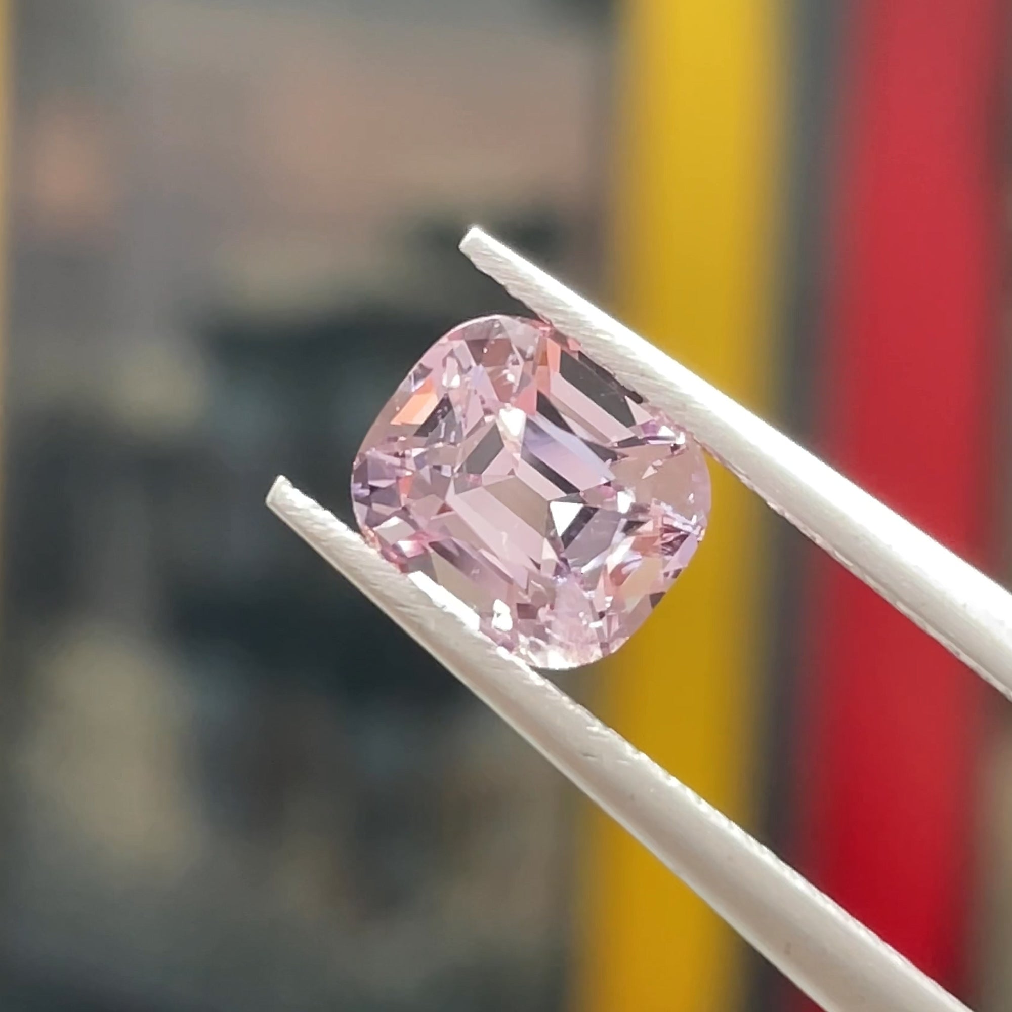 1.63 ct Pink Spinel from Burma, precision cut, face-up, view 10
