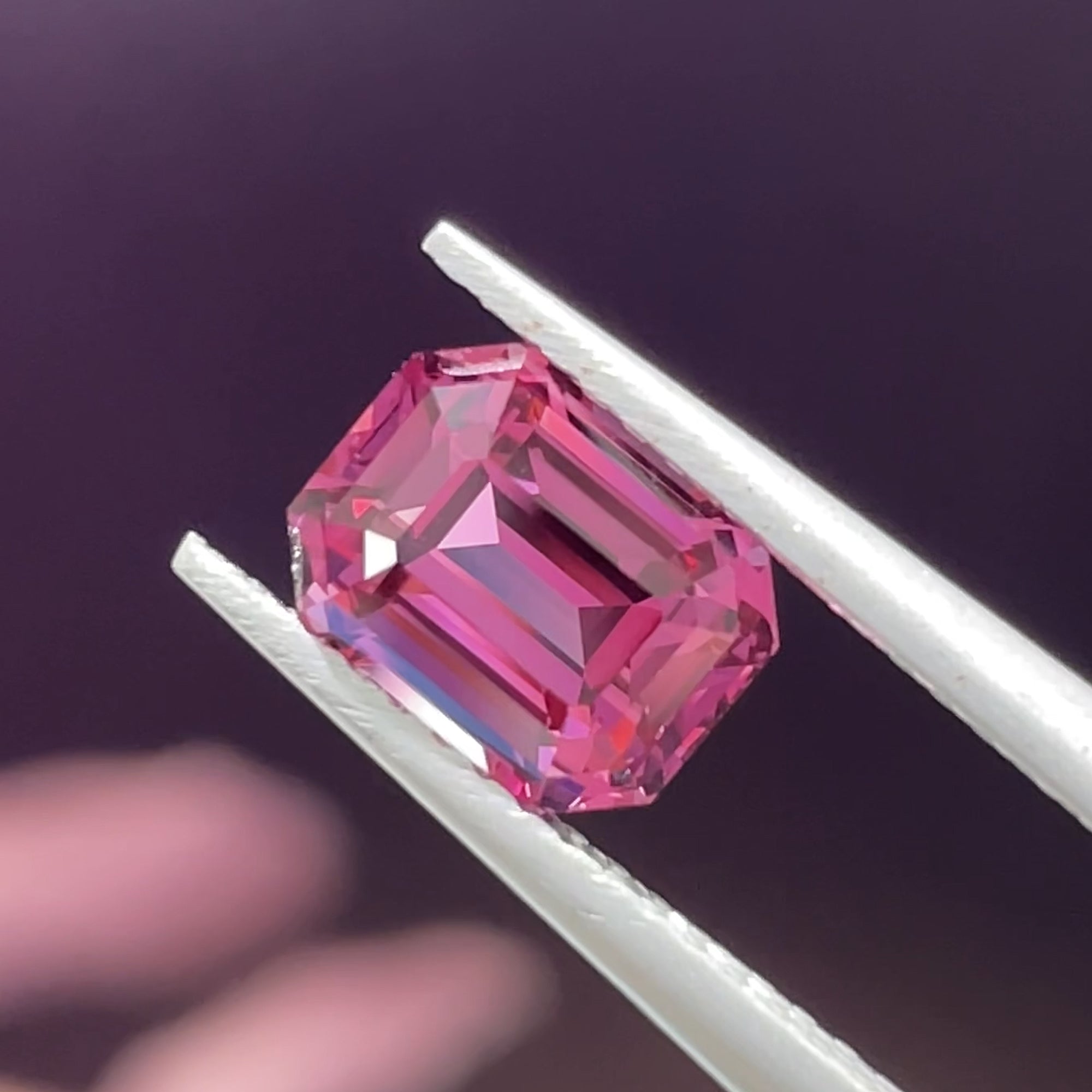 2.0 ct Purplish Pink Spinel from Tanzania, precision cut, face-up, view 16