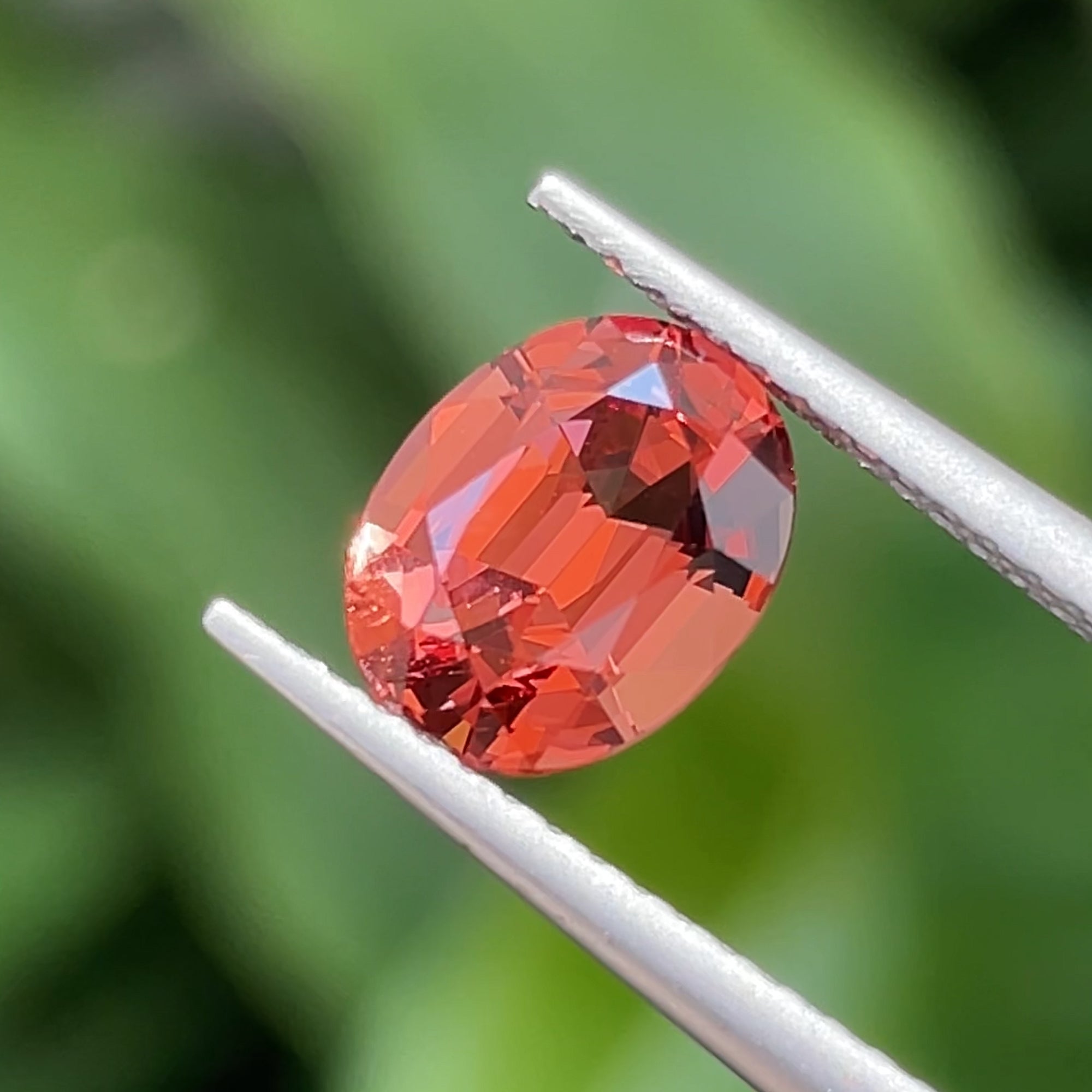 1.93 ct Orangey Red Malaya Garnet from Umba, precision cut, view 10