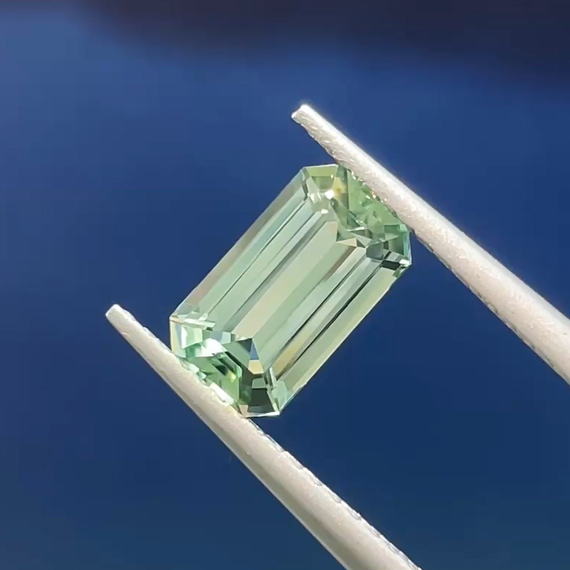 1.17 ct Mint Tourmaline from Congo, precision cut, view 9