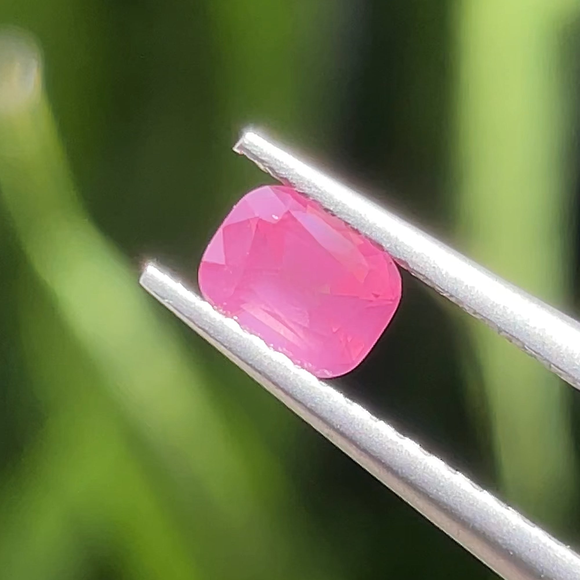 0.61 ct Milky Mahenge Spinel from Tanzania, precision cut, face-up, view 9