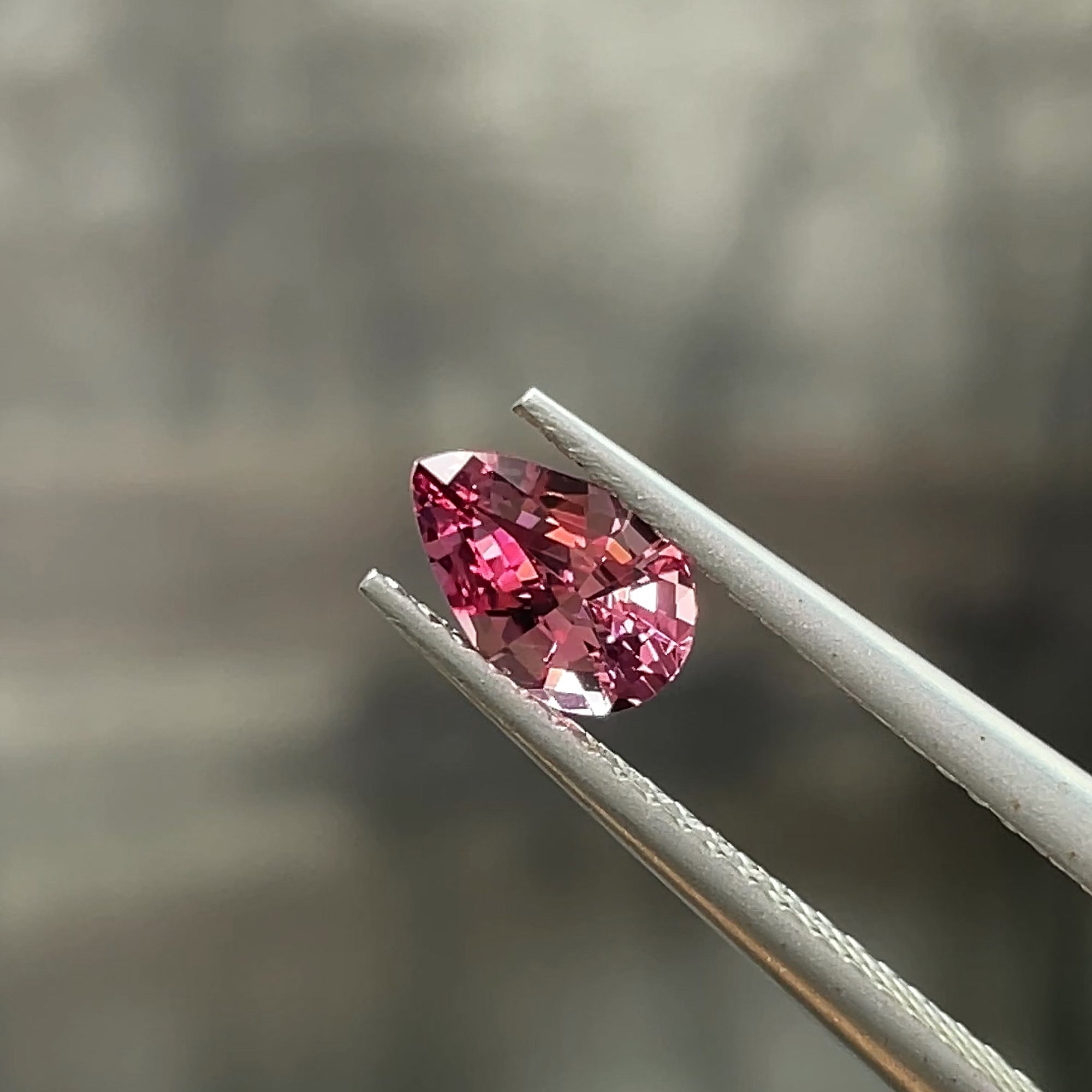 0.67 ct Purplish Pink Malaya Garnet
