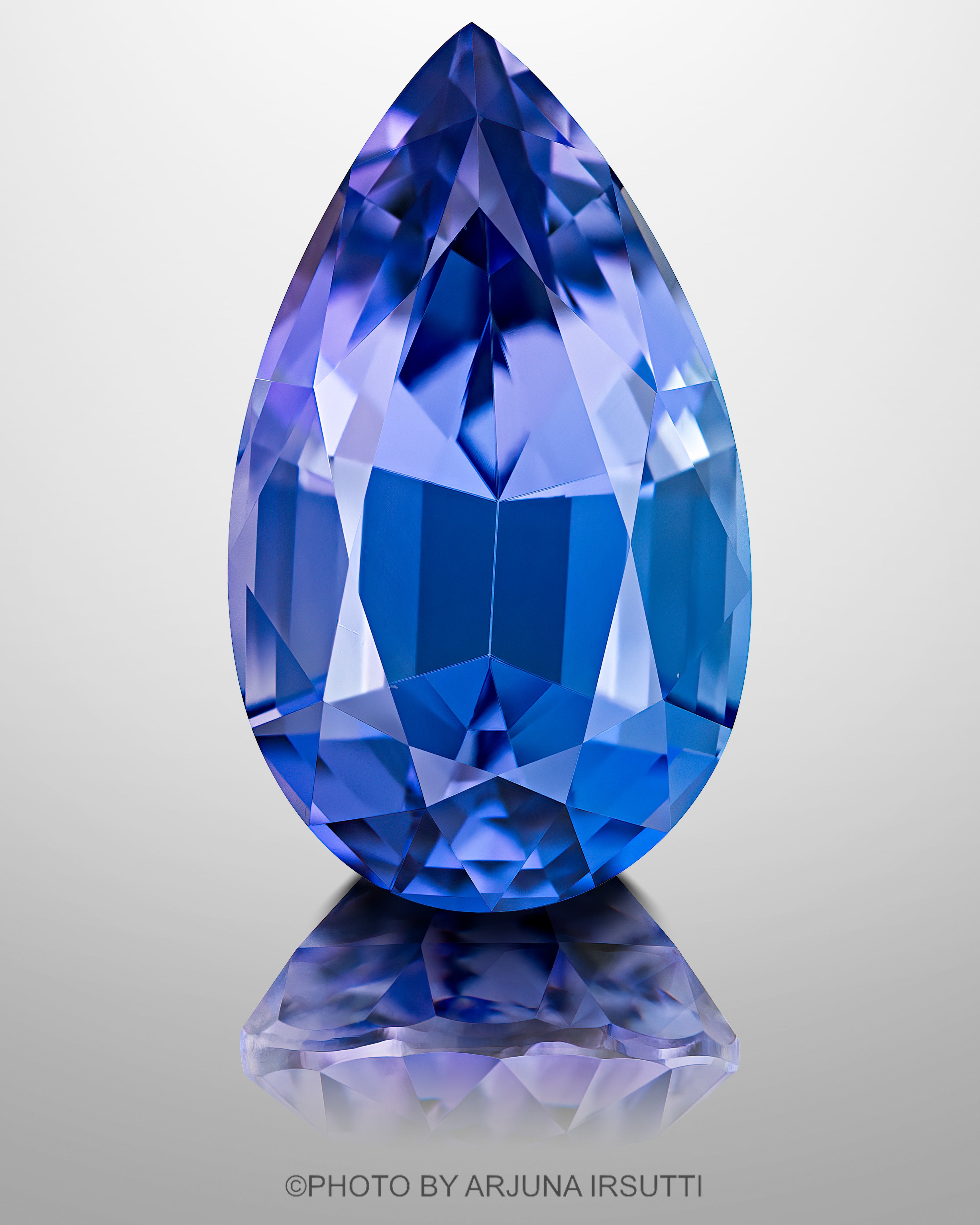 Unheated Peacock Tanzanite, professional photography, close-up