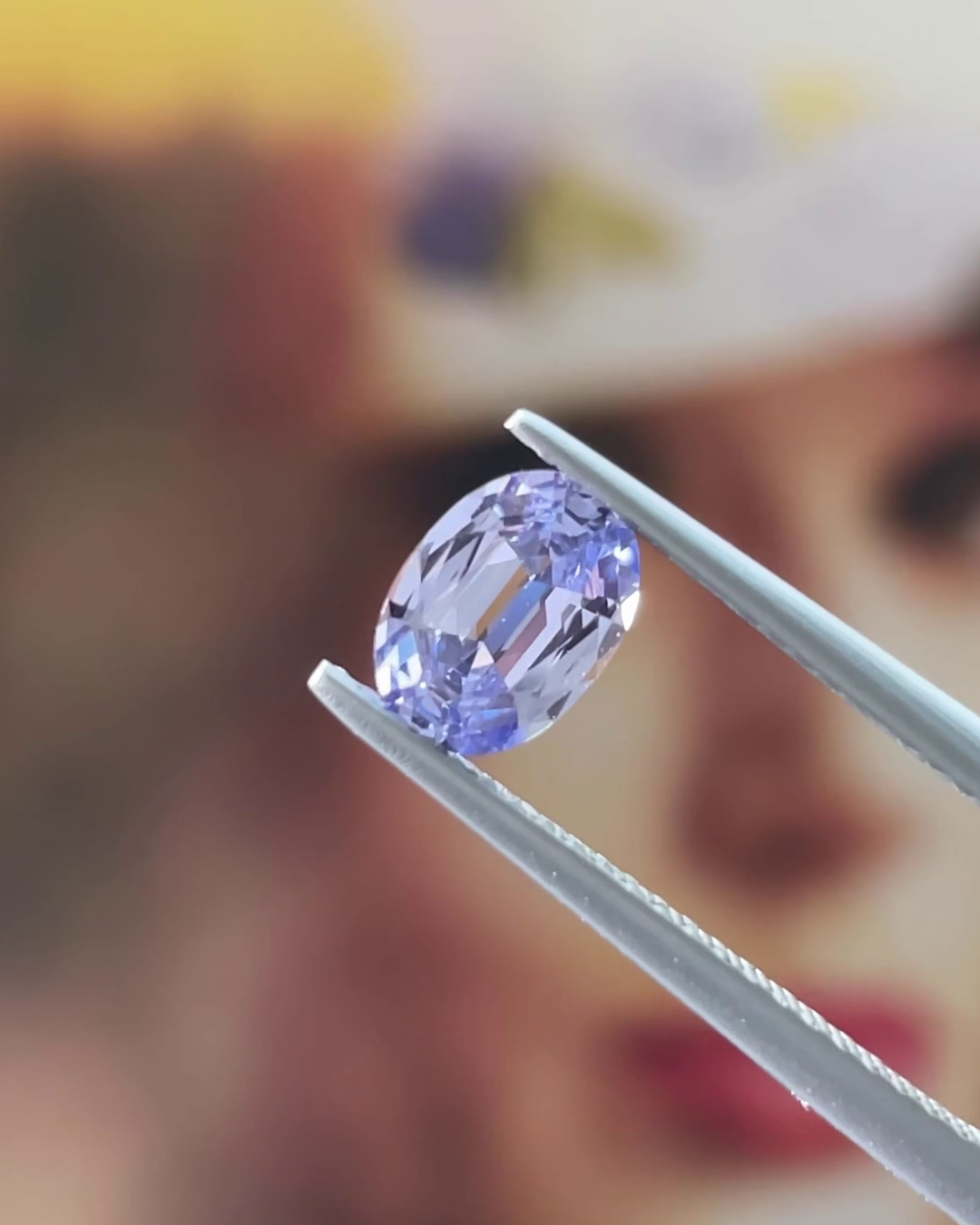 0.94 ct Color-Shift Sapphire from Sri Lanka 🇱🇰