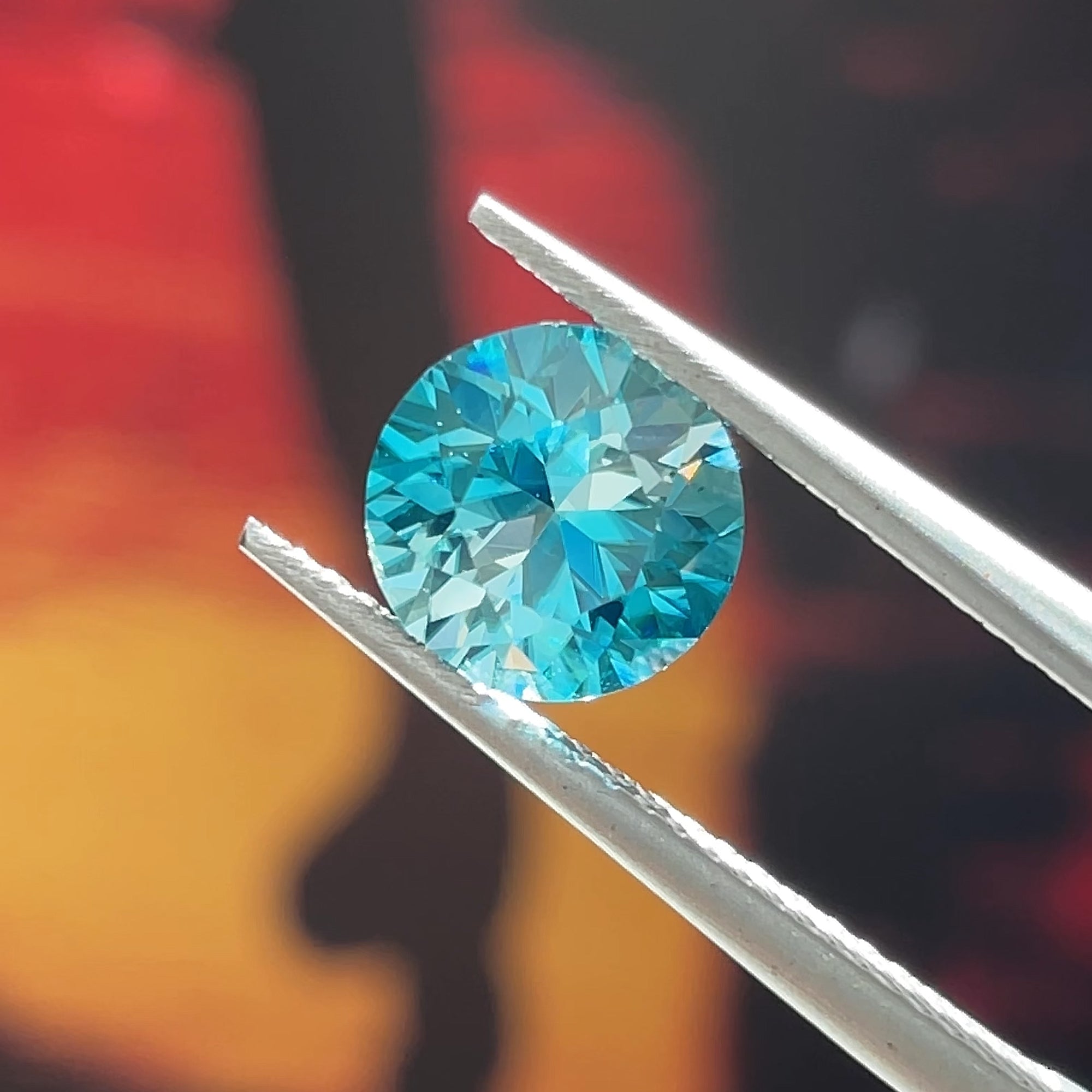 2.80 ct Blue Zircon from Cambodia, precision cut, face-up, view 10