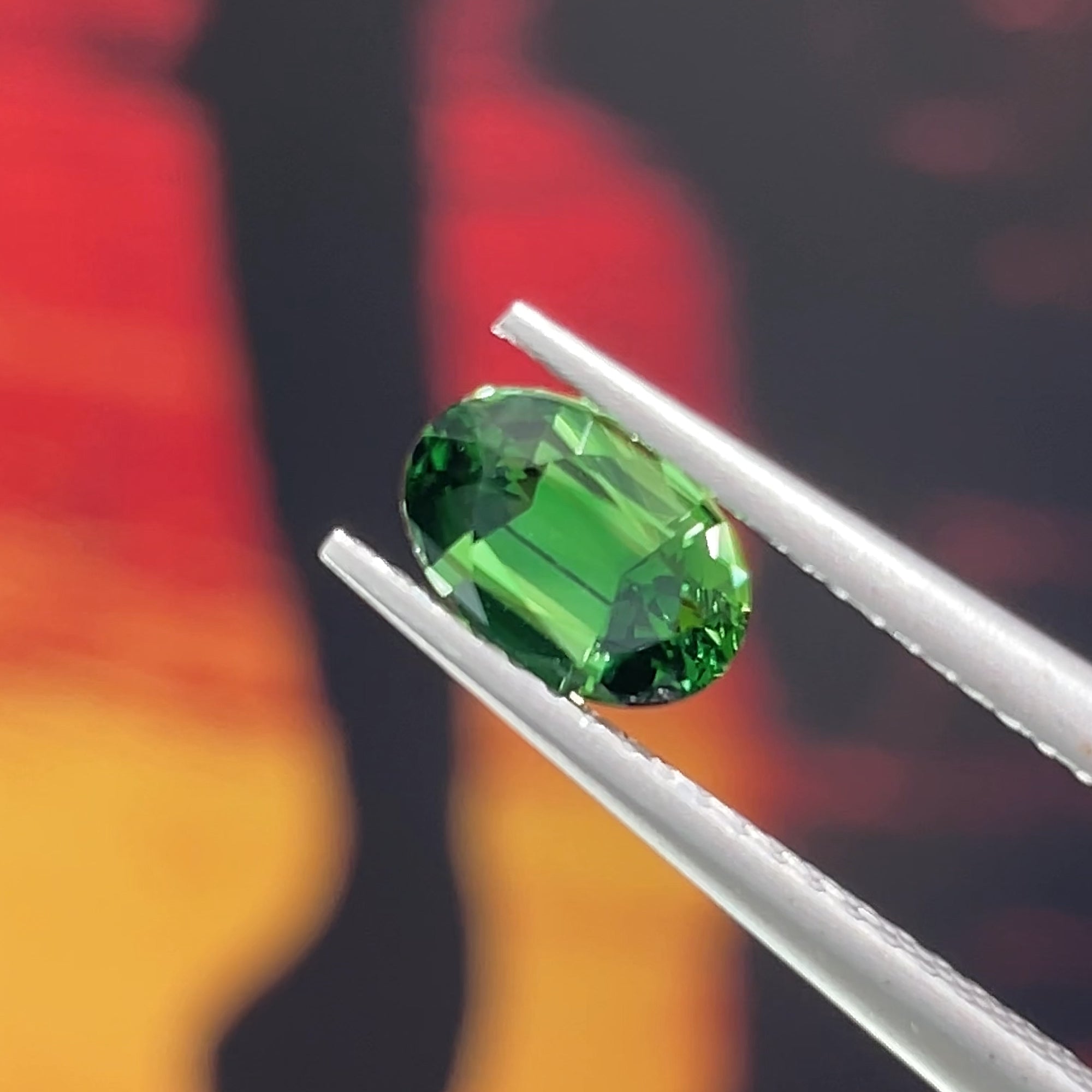 0.82 ct Chrome Tourmaline from Tanzania, precision cut, face-up, view 8