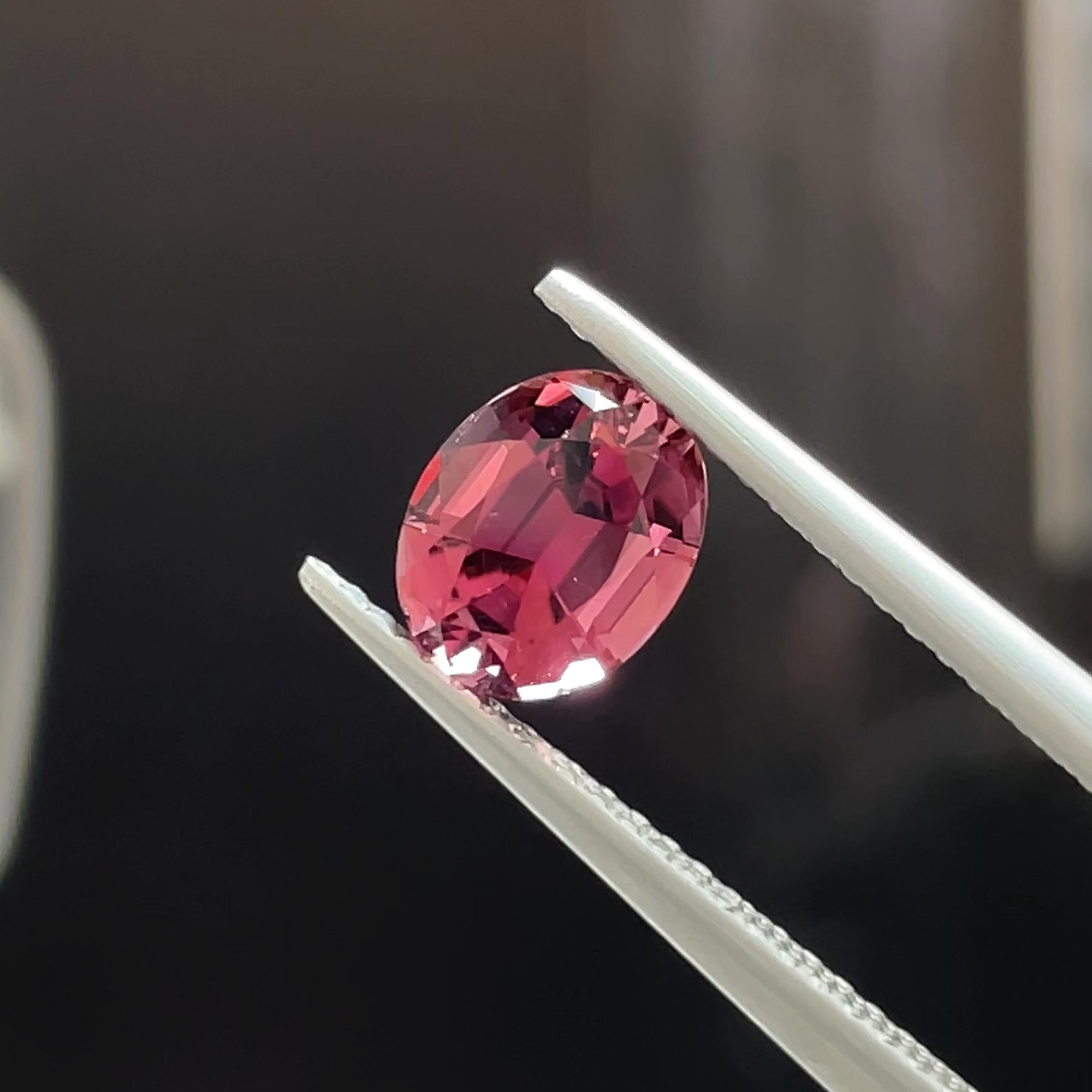 1.27 ct Pink Tourmaline from Congo, precision cut, face-up, view 9