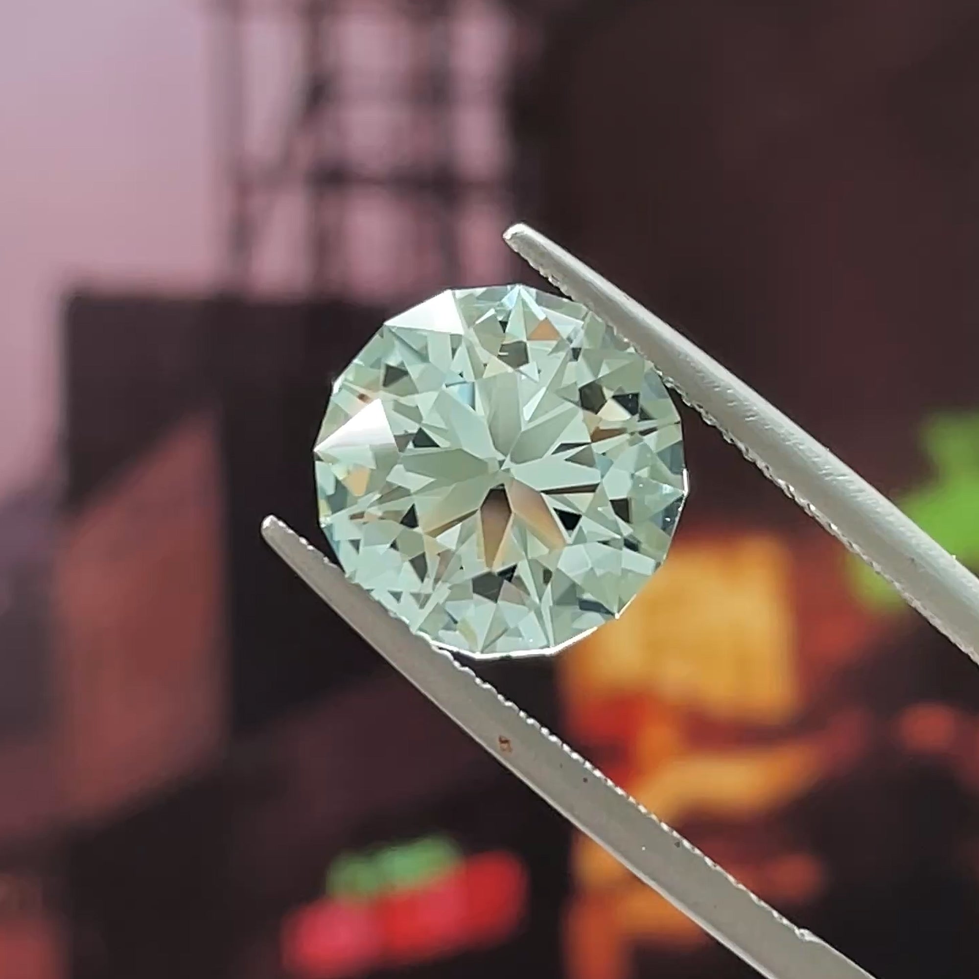 5.00 ct Brilliant Aquamarine from Mozambique, precision cut, face-up, view 10