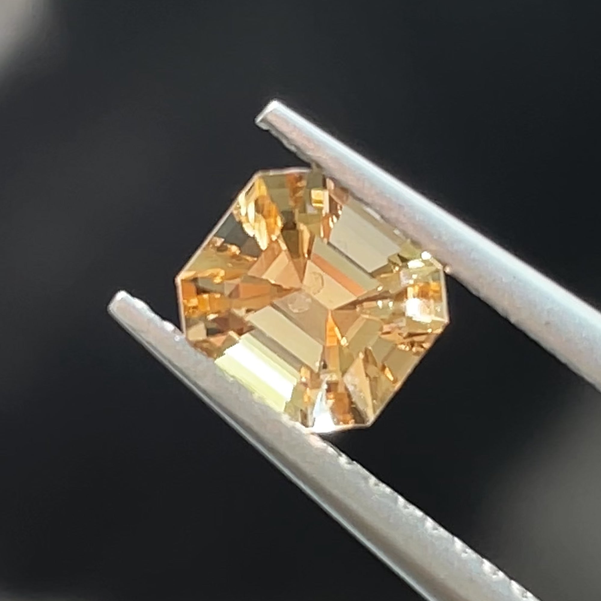 0.81 ct Champagne Tourmaline from Congo, precision cut, face-up, view 8
