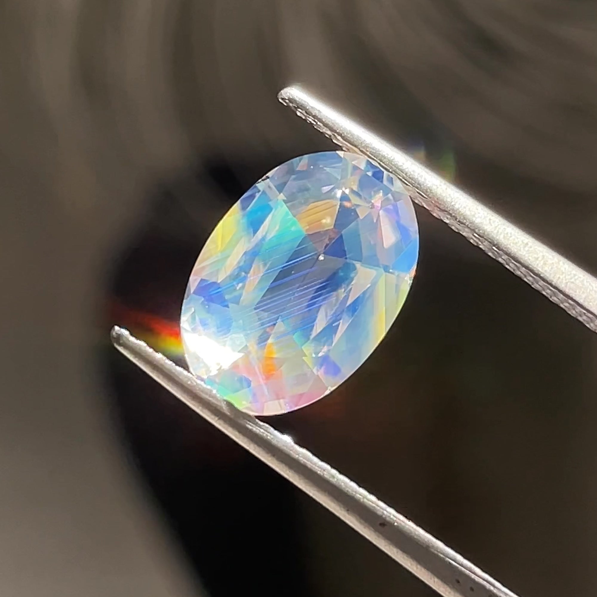 2.22 ct Rainbow Moonstone from Madagascar, precision cut, face-up, view 8