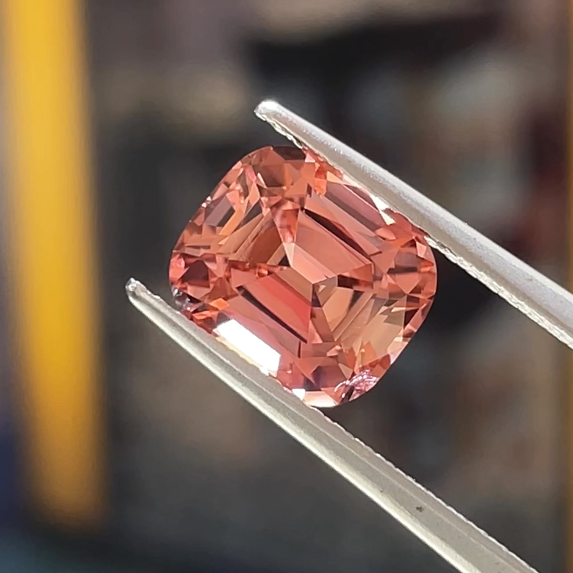 2.25 ct Peach Tourmaline from Congo, face-up, view 10