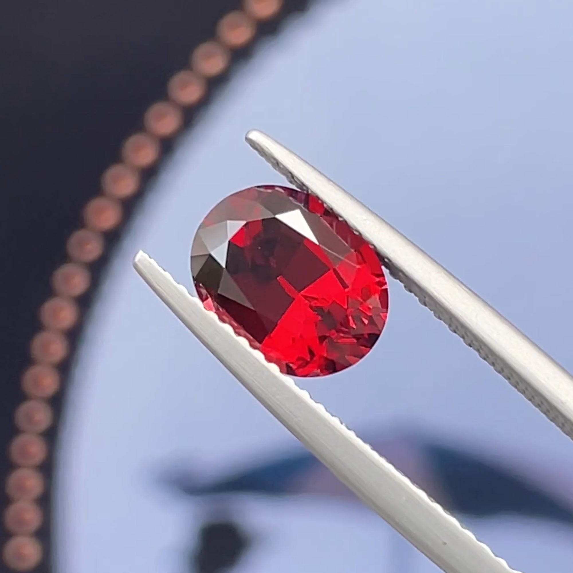 2.29 ct Red Almandine Garnet, precision cut, face-up, view 9