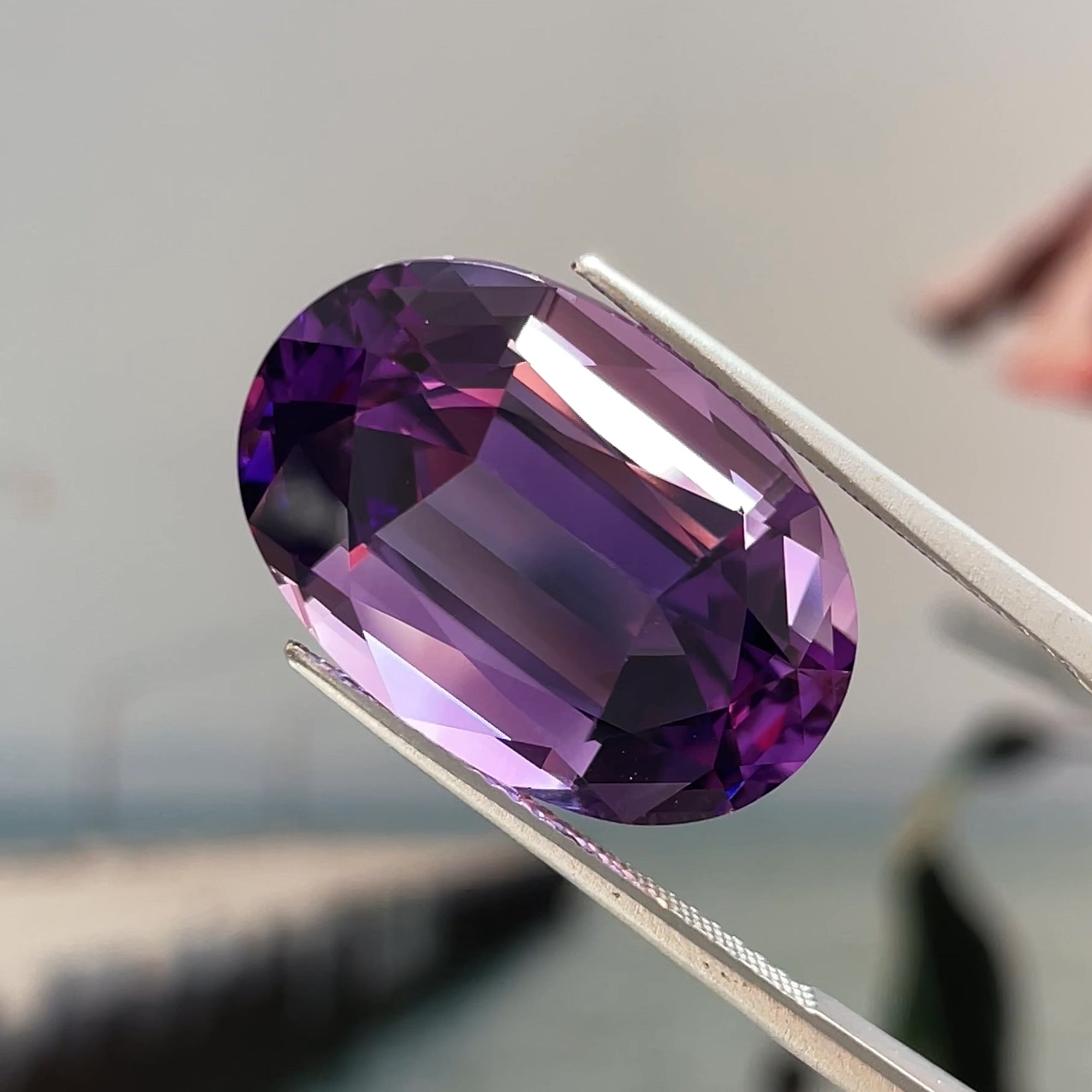 16.83 ct Amethyst from Rwanda, precision cut, face-up, view 6