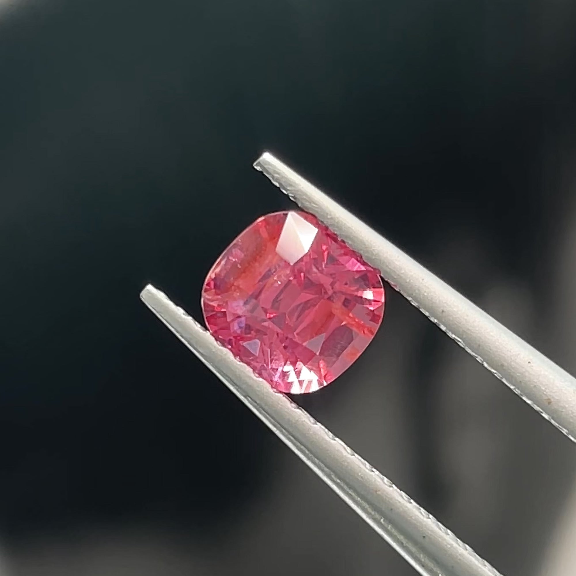 1.14 ct Orangey Pink Mahenge Spinel from Tanzania, precision cut, face-up, view 11
