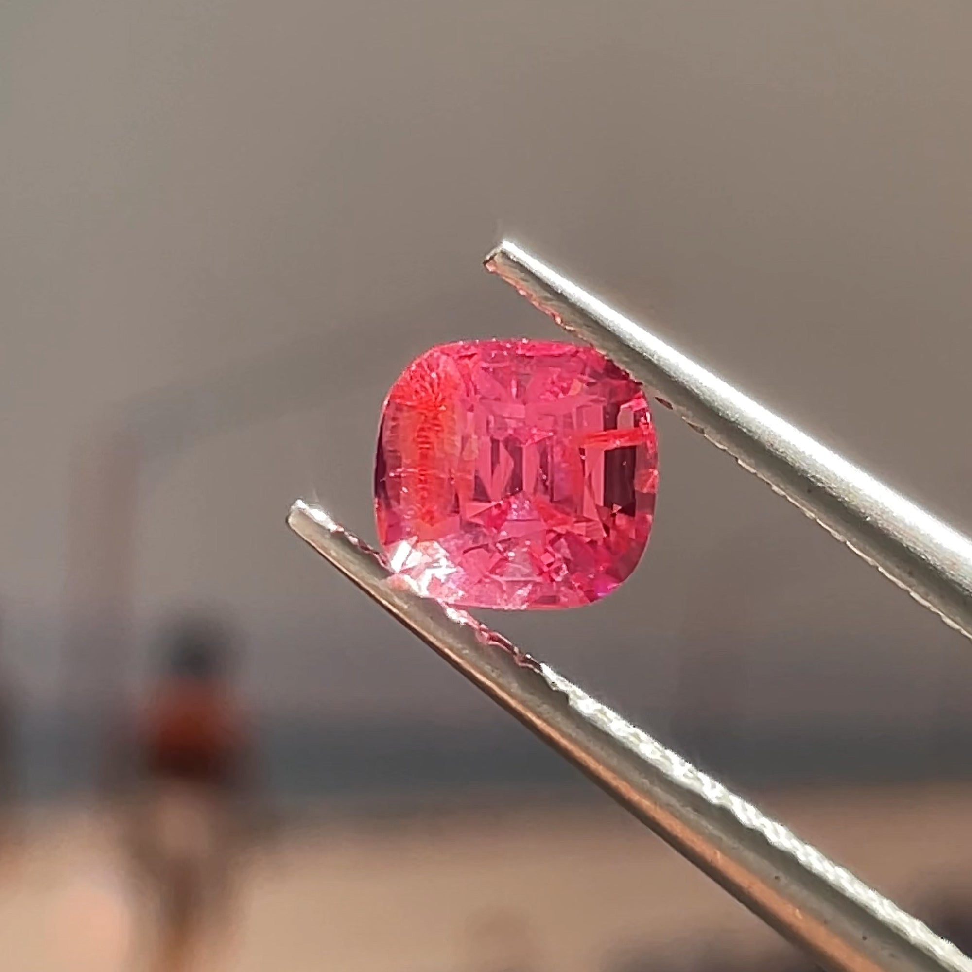 1.14 ct Orangey Pink Mahenge Spinel from Tanzania, precision cut, face-up, view 15