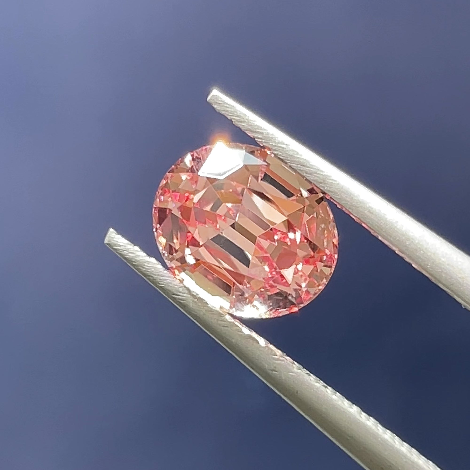 2.08 ct Sunset Rosé Mahenge Garnet, precision cut, view 15