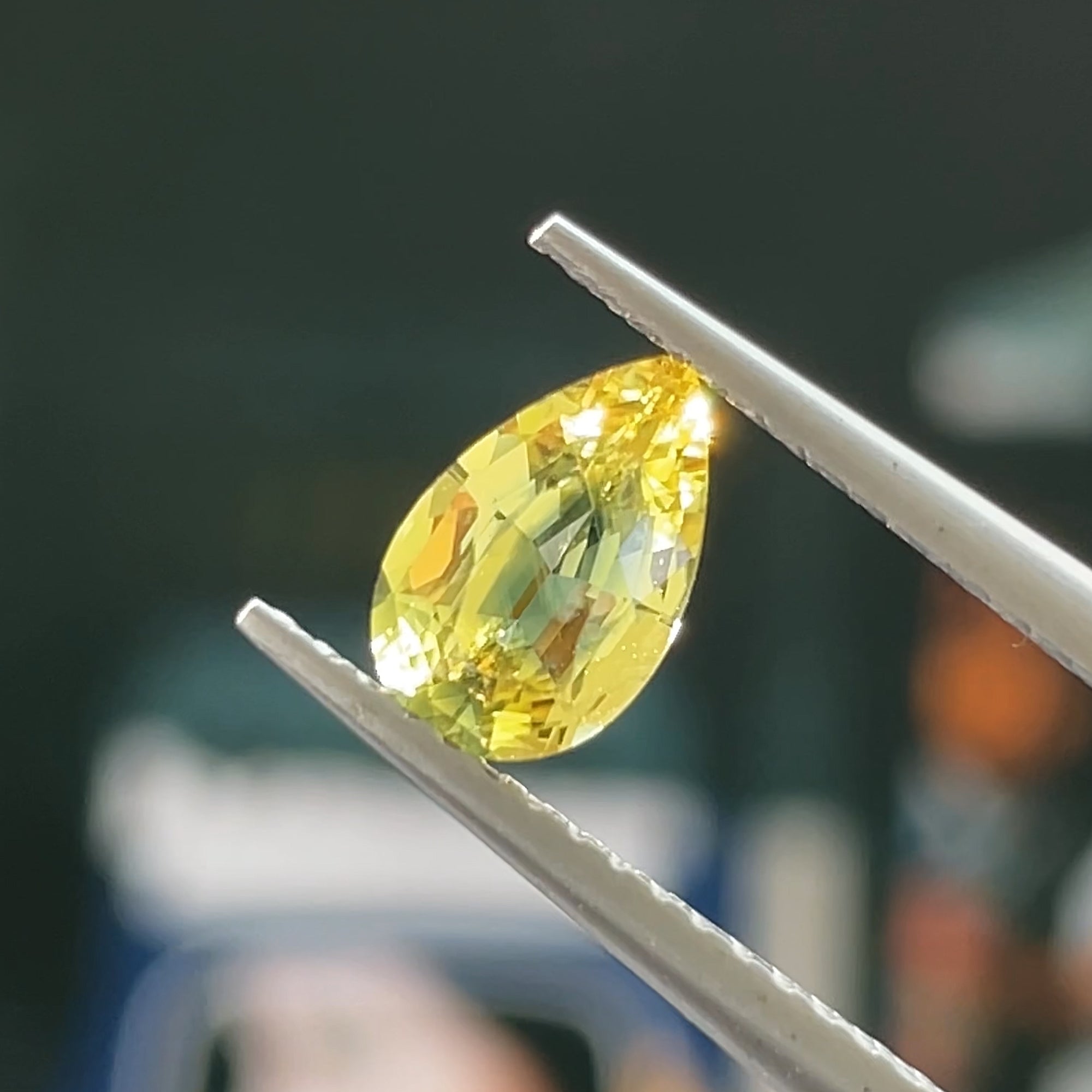 0.77 ct Unheated Yellow Parti Sapphire from Australia 🇦🇺