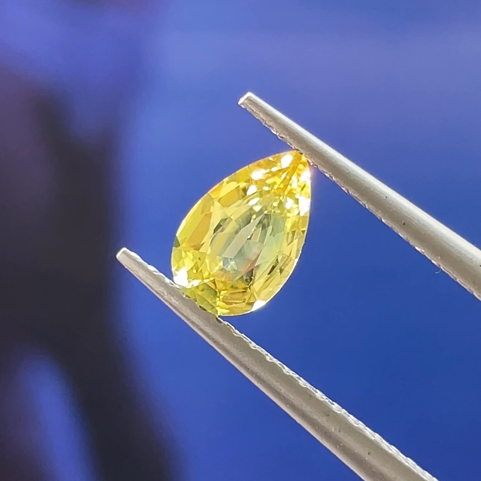 0.77 ct Unheated Yellow Parti Sapphire from Australia 🇦🇺