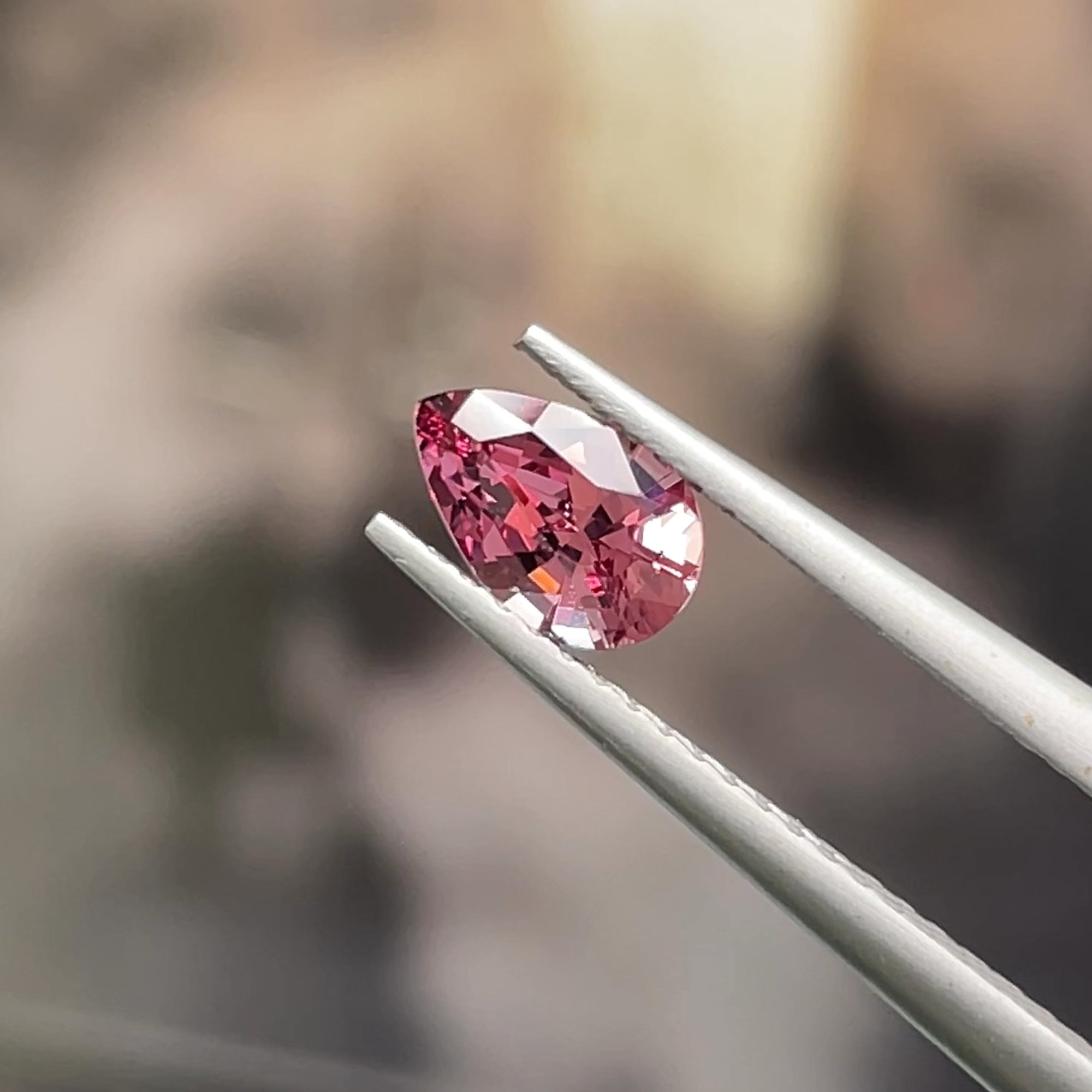 0.67 ct Purplish Pink Malaya Garnet