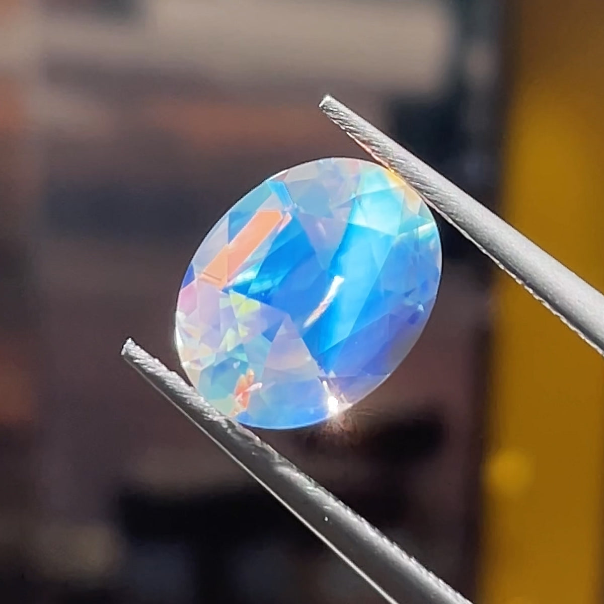 2.68 ct Rainbow Moonstone from Madagascar 🇲🇬