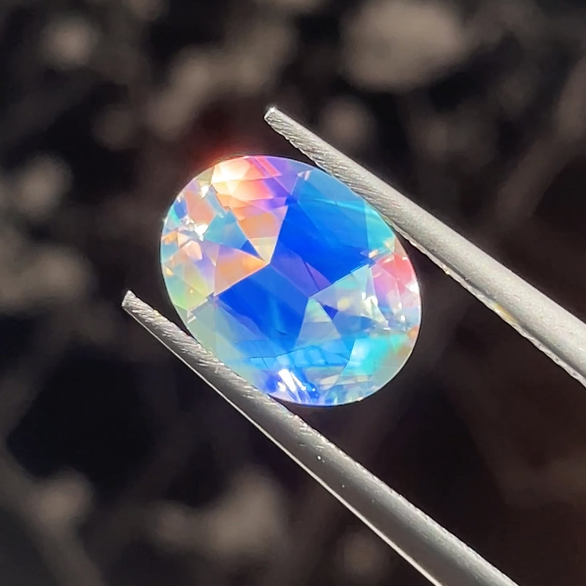 2.68 ct Rainbow Moonstone from Madagascar 🇲🇬