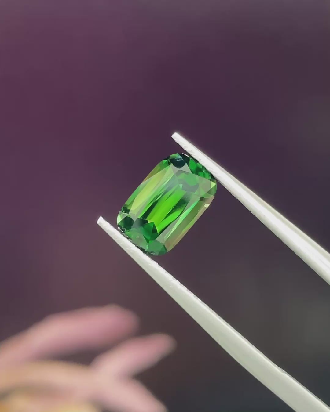 1.82 ct Chrome Tourmaline from Tanzania, precision cut, view 4