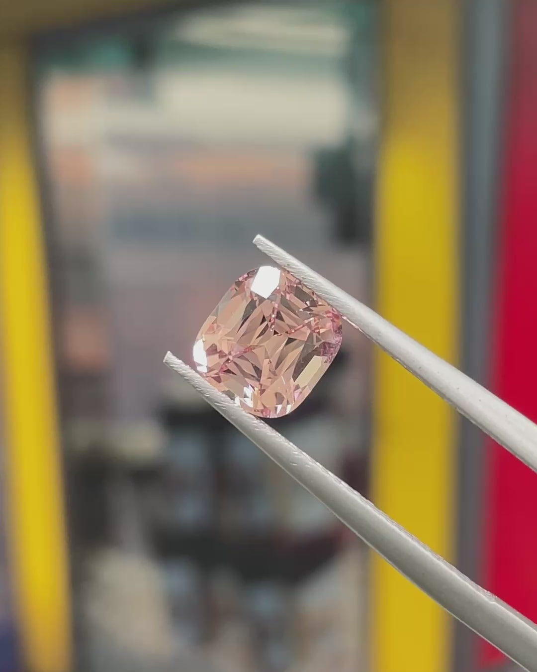 1.81 ct Peach-Pink Mahenge Garnet 🇹🇿, Precision Cut, view 1
