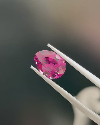 2.36 ct Umbalite Garnet from Tanzania, precision cut, view 4