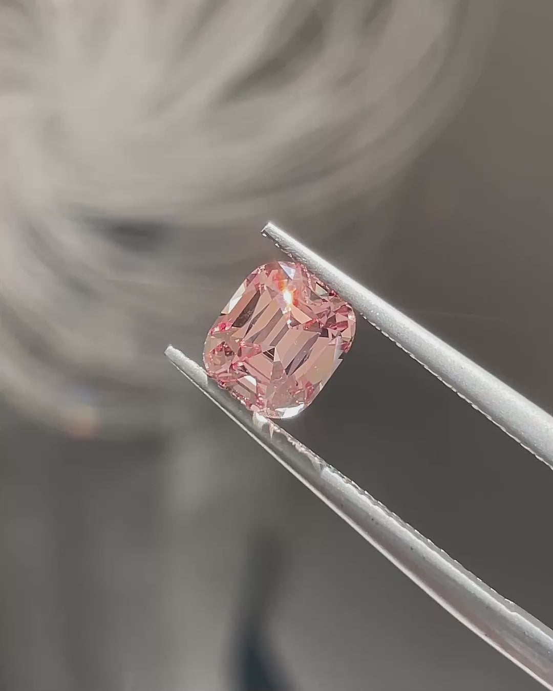 1.74 ct Peachy-Pink Mahenge Garnet, precision cut, face-up, view 11