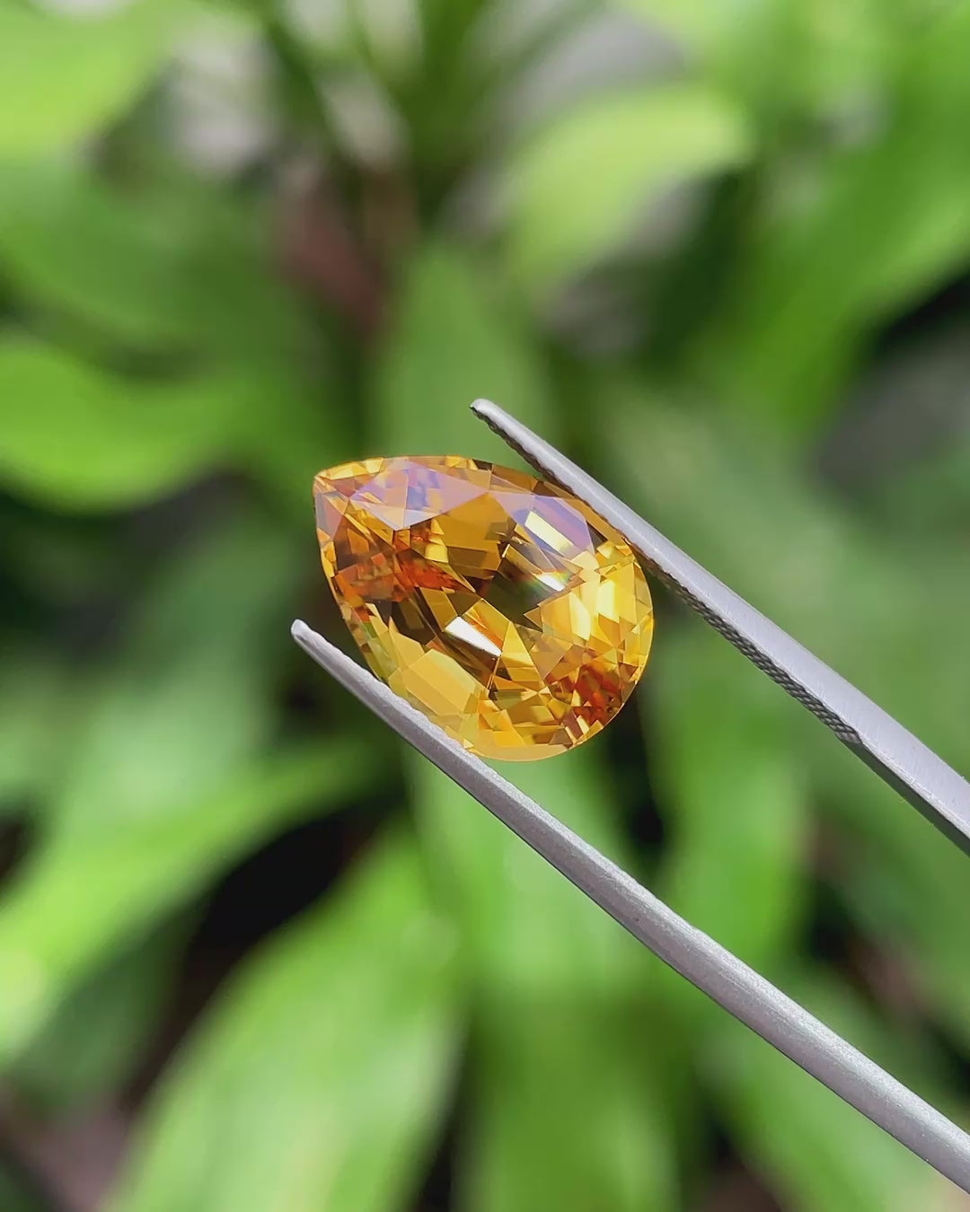 5.43 ct Heliodor from Brazil, precision cut, face-up, view 2