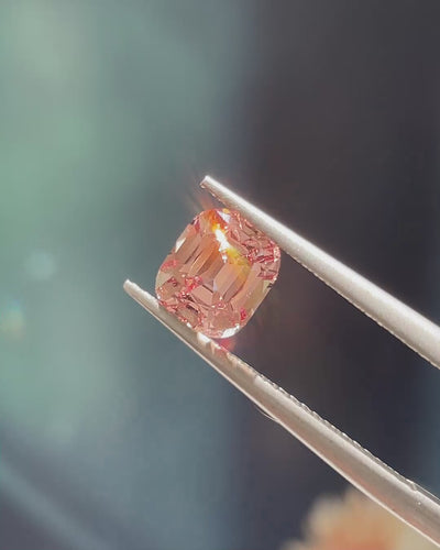 1.74 ct Peachy-Pink Mahenge Garnet, precision cut, face-up, view 7