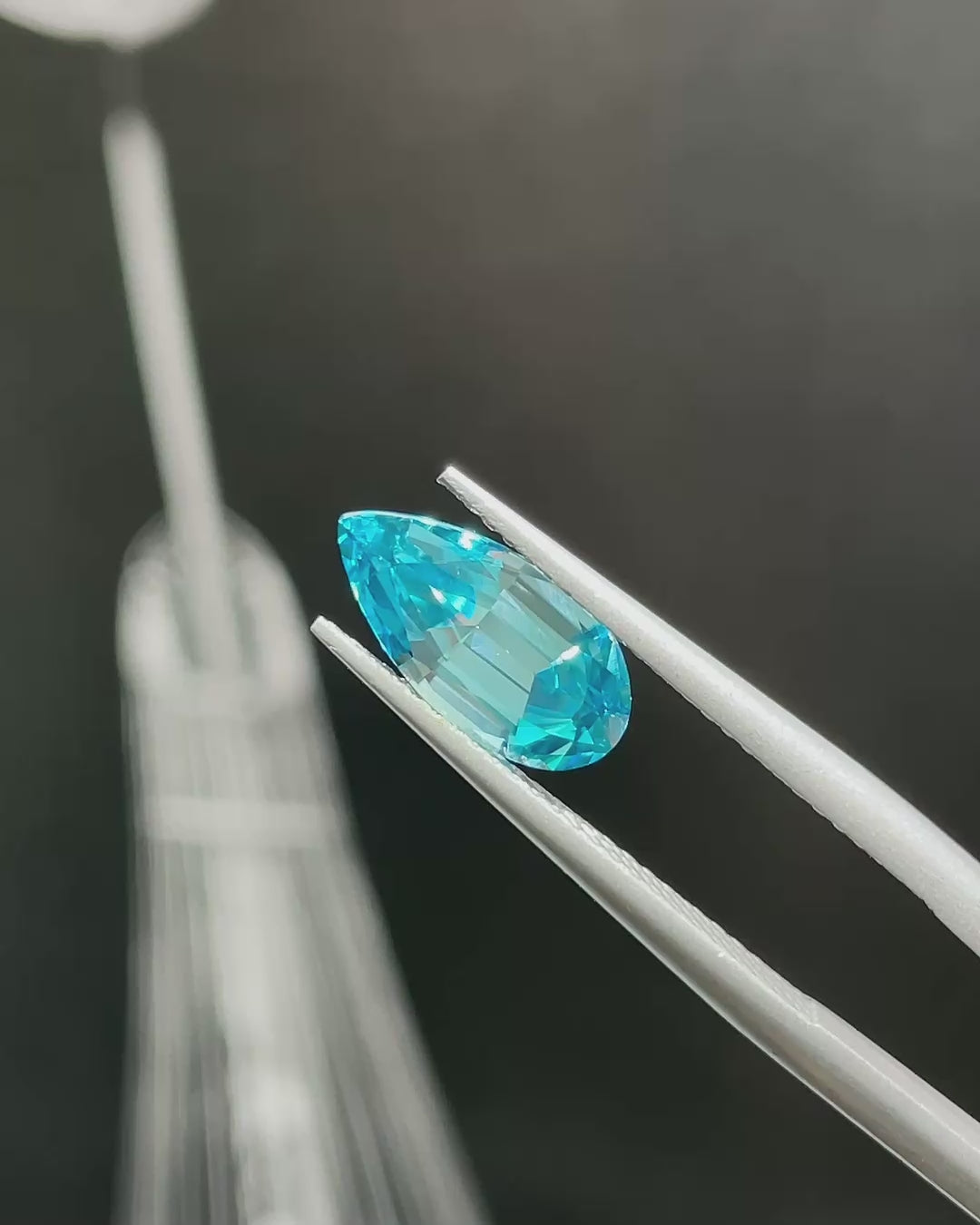 2.82 ct Blue Zircon from Cambodia, precision cut, face-up, view 6