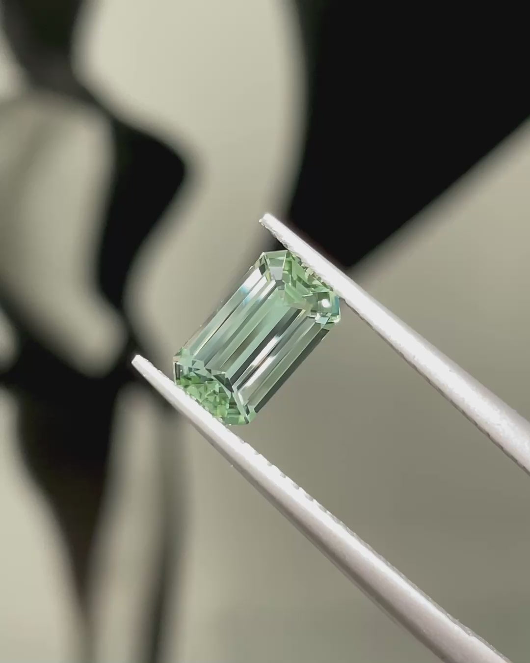 1.17 ct Mint Tourmaline from Congo, precision cut, view 2