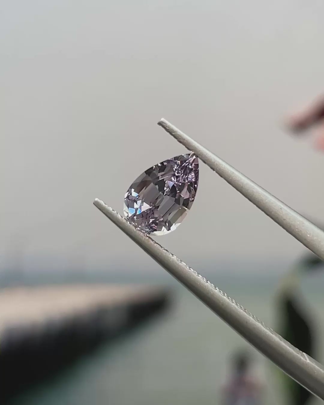 0.92 ct Wisteria Spinel from Tanzania, precision cut, face-up, view 5