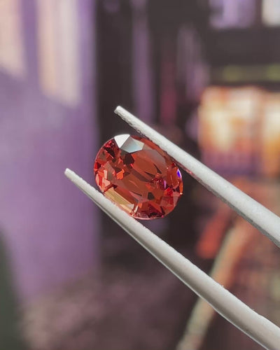 1.93 ct Orangey Red Malaya Garnet from Umba, precision cut, view 7