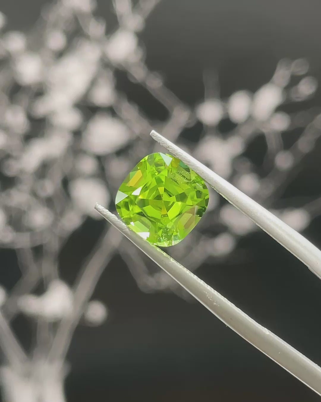 2.95 ct Apple Green Peridot from Pakistan, precision cut, face-up, view 2