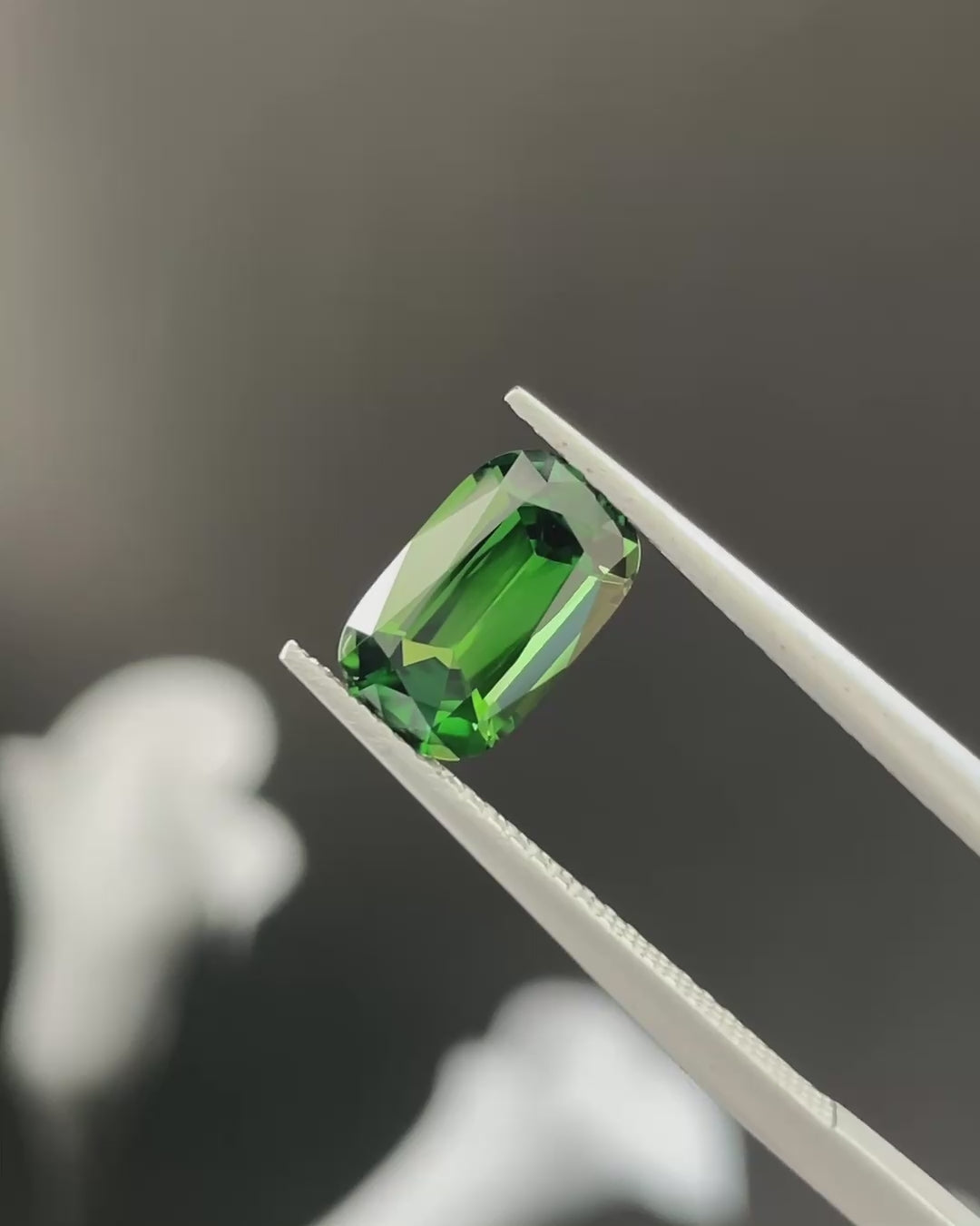 1.82 ct Chrome Tourmaline from Tanzania, precision cut, view 6