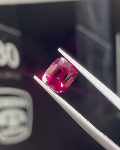 2.24 ct  Raspberry-Red Umbalite Garnet from Tanzania, precision cut, view 8