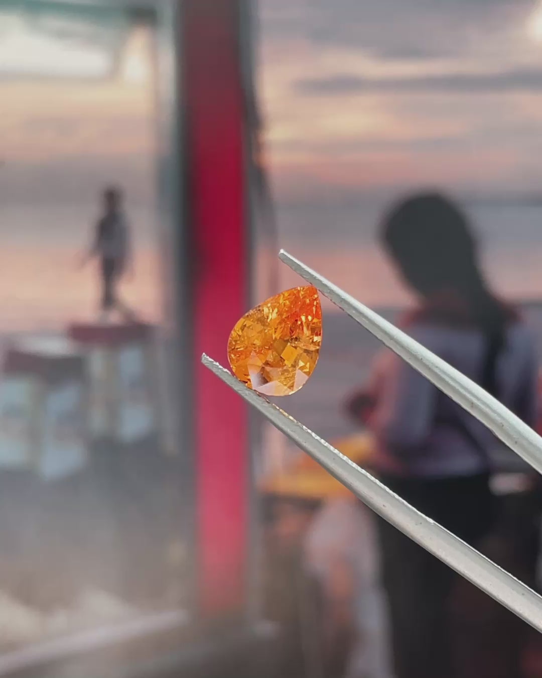 1.81 ct Fanta Garnet from Nigeria, precision cut, face-up, view 2