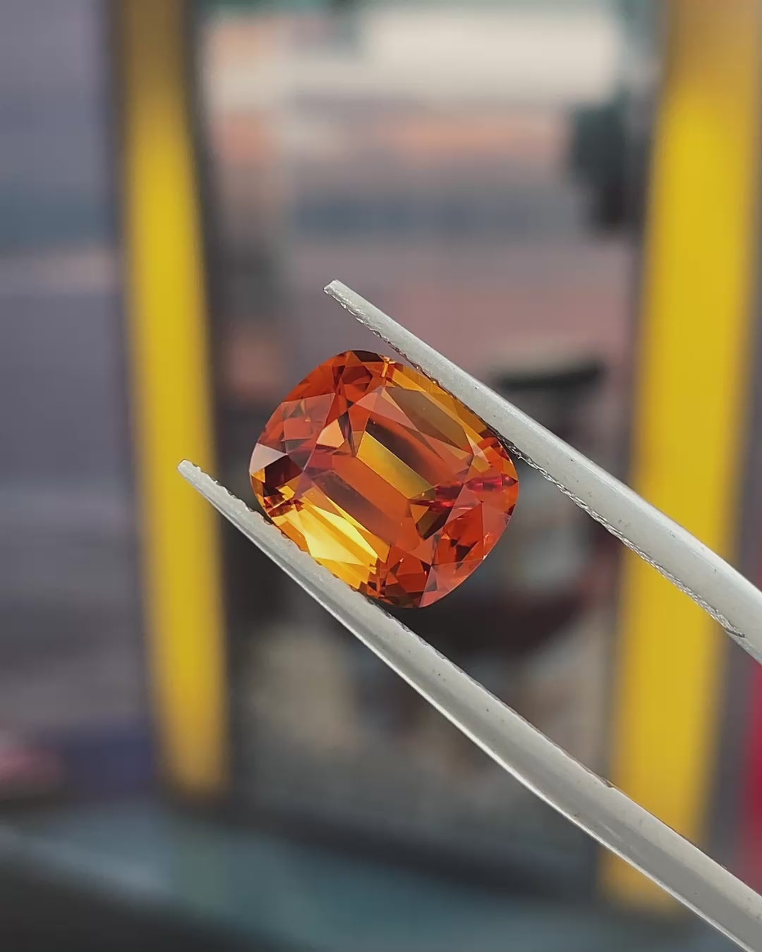 3.36 ct Santa Ana Madeira Citrine from Brazil, precision cut, view 4