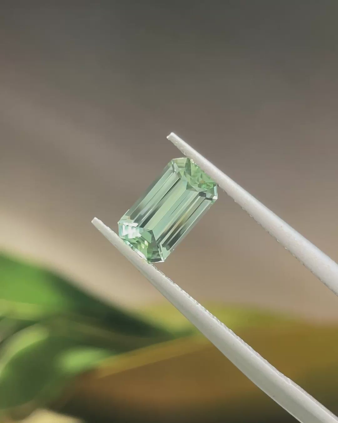 1.17 ct Mint Tourmaline from Congo, precision cut, view 3