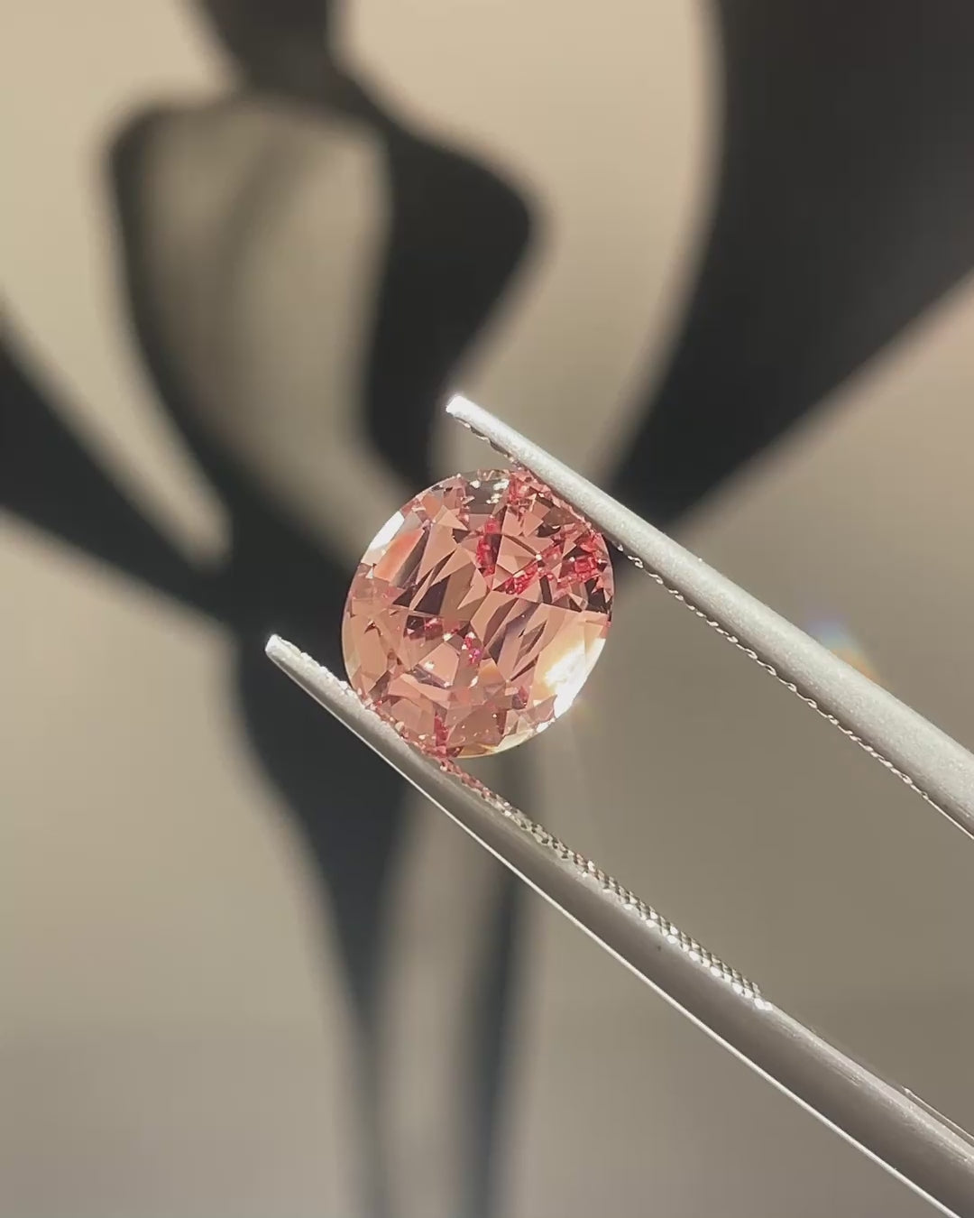 3.64 ct Mahenge Garnet 🇹🇿, Precision Cut, view 11